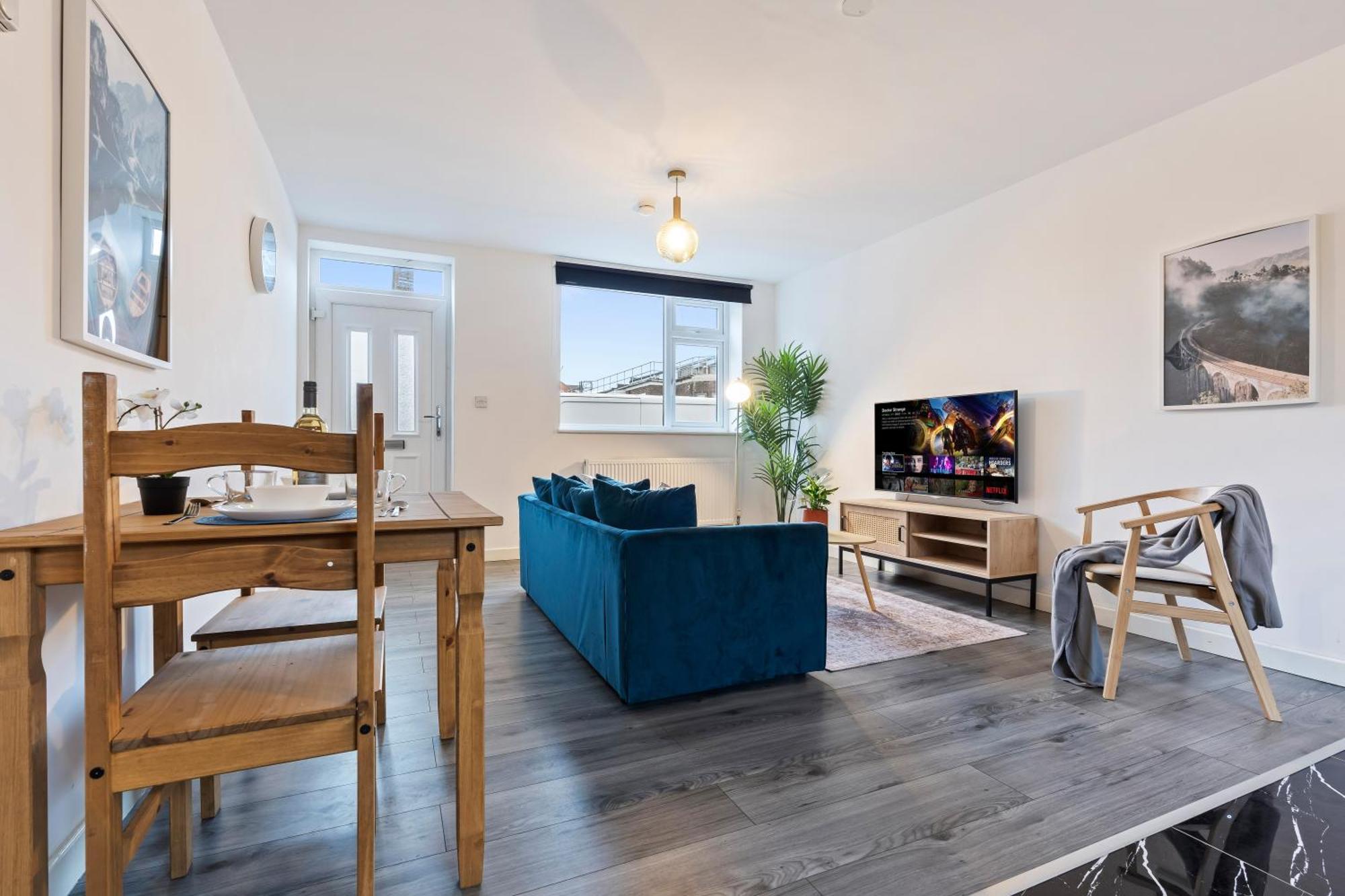 Stylish New Apartment - Free Wifi & Netflix - Top Rated - 3Mh Cradley Heath Exterior photo